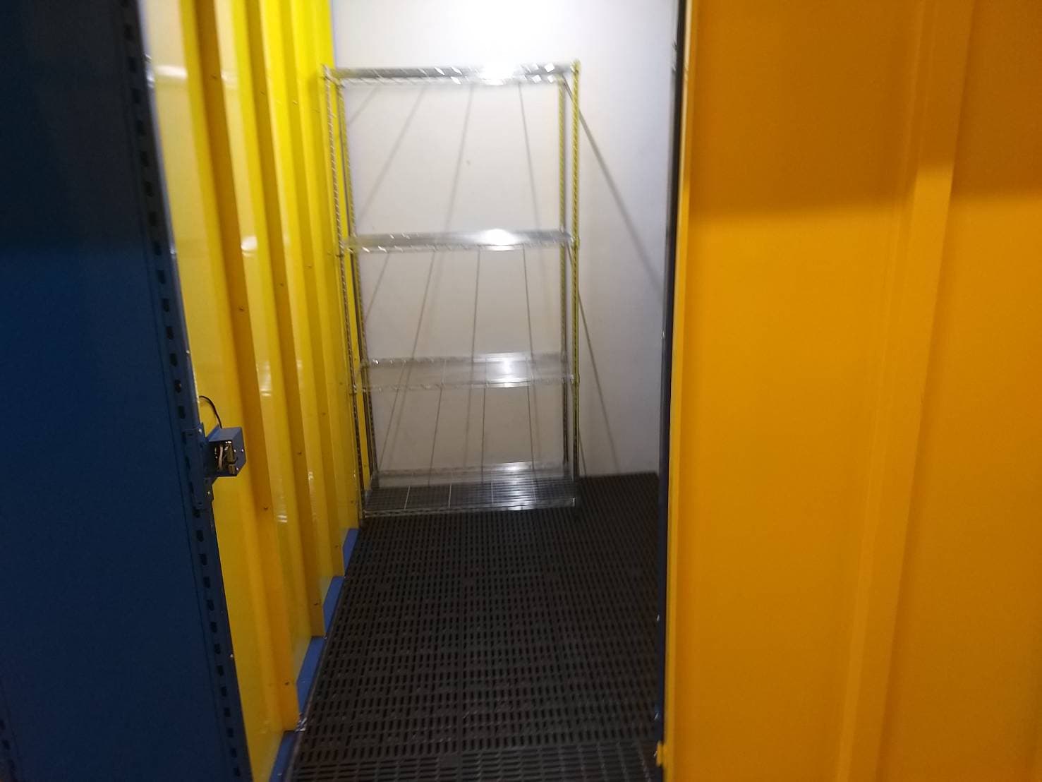 台中二店 235材 免爬梯下層微型倉庫