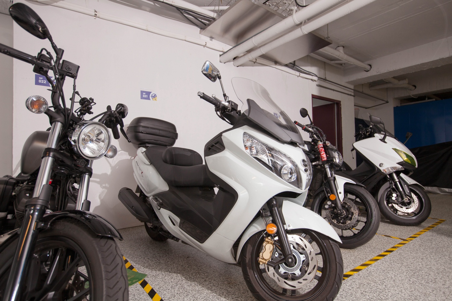 標準室內重機車位出租