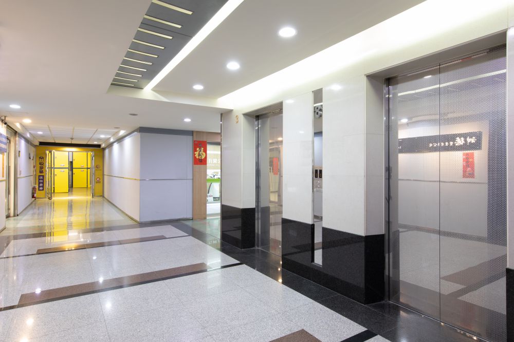 中和環球店 工業級大型貨梯